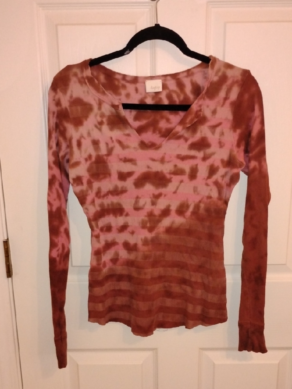 Daytrip Pink & Brown Tie-Dye V-Neck Long Sleeve Top